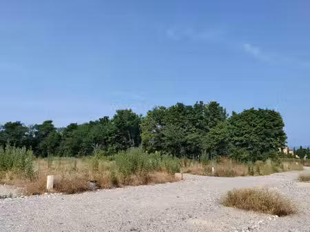 terrain constructible neuf à vendre