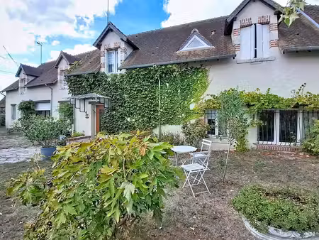 à vendre - superbe maison familiale de 221 m² entièrement rénovée à toury
