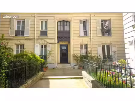 studio 2 pièces 28 m²