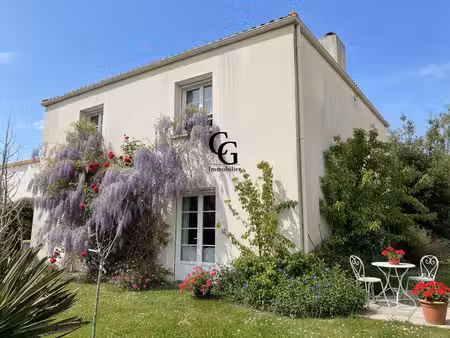 maison familiale - 4 chambres et 1 bureau