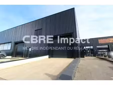 local d'activités à louer