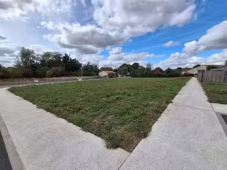 terrain constructible neuf à vendre