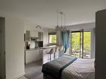 studio vide  16e arrondissement