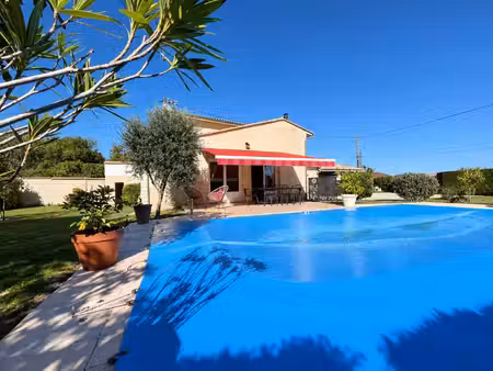 maison de 130 m2 sur 1018m2 de parcelle avec piscine