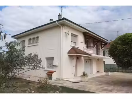 maison à vendre 6 pièces peronnas (01)