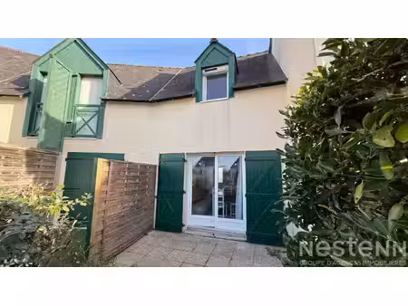 a vendre maison rénovée de 40m² au sol à 200m de la mer