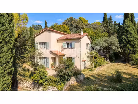 maison de caractère de 1935  vue panoramique et fort potentiel.