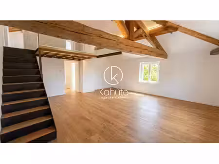 au centre de curis-au-mont-d'or  à 15 min de lyon  appartement clé en main 3 pièces  2 cha
