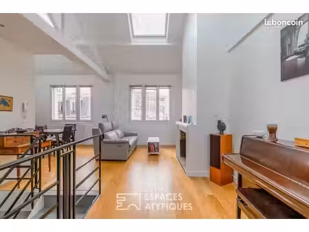 loft 5 pièces 77 m²