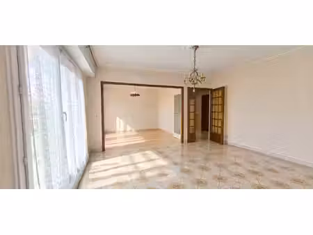 beau f4 de 78.30 m² à saint denis