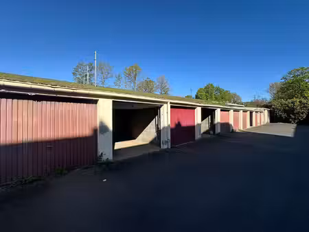 parking / box montigny les metz 15 m2
