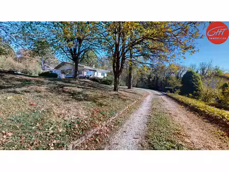 maison 113 m2 avec piscine sur 2 232 m2 de terrain châtill