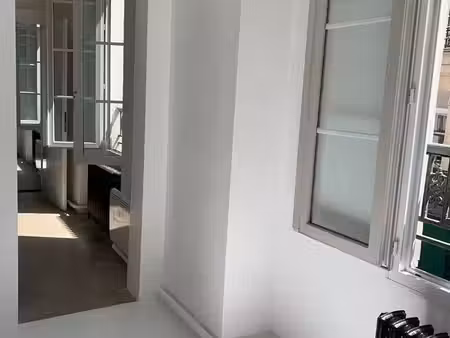 bail commercial rue saint-honoré 65m2