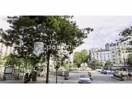 local commercial 93 m²