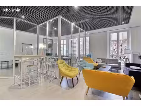 bureaux 671 m²