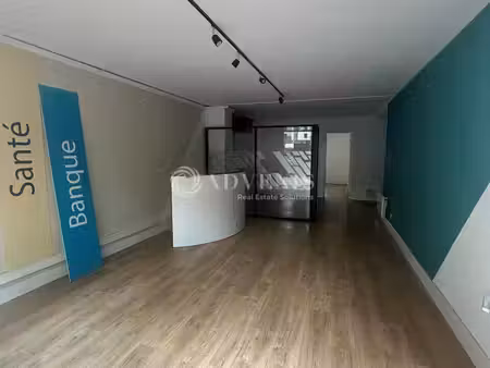 local commercial à louer