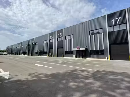 location local d’activités cergy 95000 268m² à 536m²