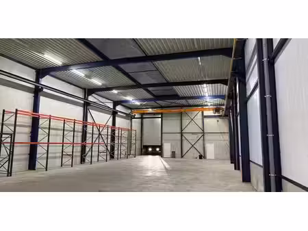 entrepôt à louer à lommel pour € 2.550