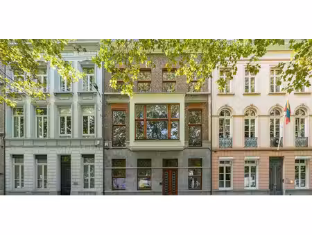 maison de maître à louer à gent pour € 4.600 avec 4 chambres à coucher