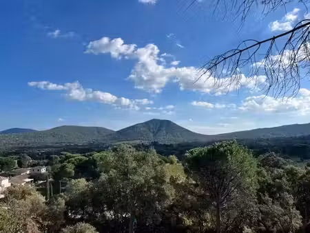 vente terrain 1676 m² à plan-de-la-tour (83120)  340 000 €