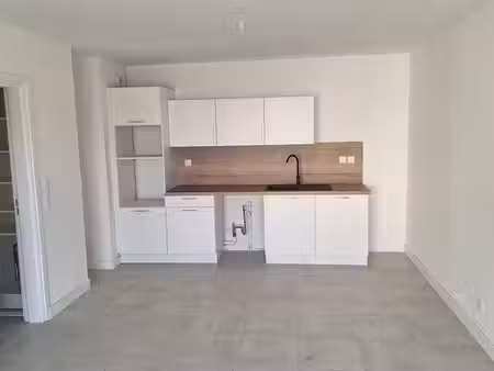 appartement 3 pièces 64 m²