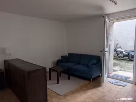 studio à louer à mezieres sur seine