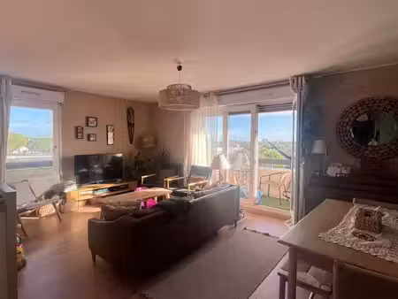 t3 meublé 73m2 pessac centre balcon parking