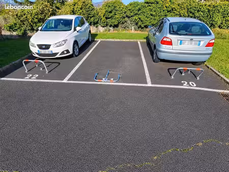 loue emplacement de parking rue gilbert romme clermont-fd