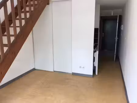 location appartement 2 pièces 30 m² à sainte clotilde (97490)  401 €
