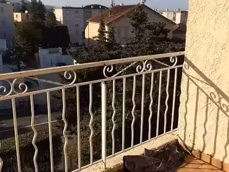 location appartement 2 pièces 28.92 m² à sanary-sur-mer (83110)  569 €