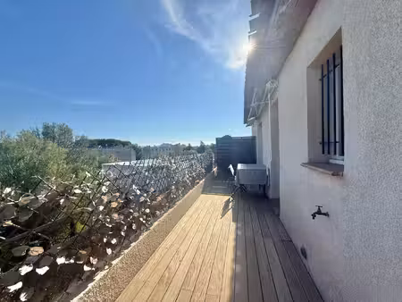 appartement t2 avec terrasse et parking