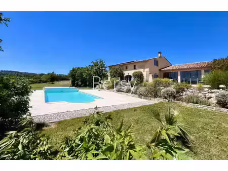 mas à vendre
