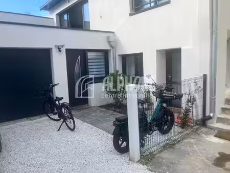 maison vannes 6 pièce(s) 137 m2
