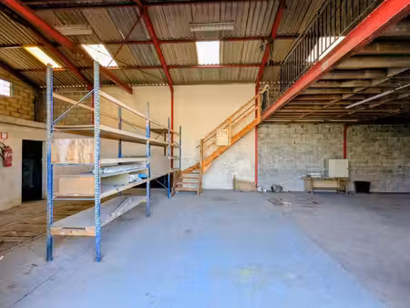 entrepôt à vendre