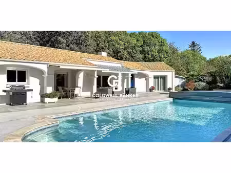 maison avec piscine et terrasse talmont-saint-hilaire (85)