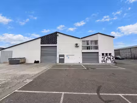entrepôt à vendre