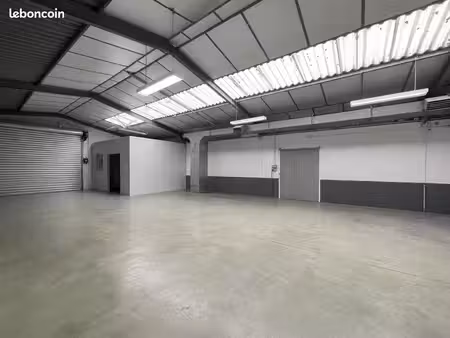 local 150 m² lamballe