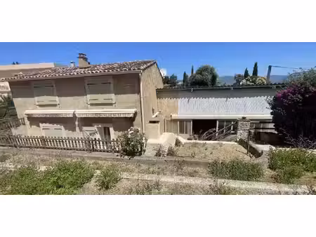 villa avec jardin et terrasse donicarde-barban - la seyne-sur-mer (83)