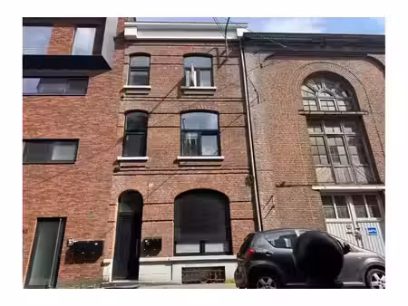 duplex à louer avec 2 chambres   charleroi (vbe80685)