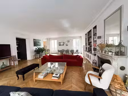 à vendre ? bel appartement de 138 60 m² avec balcons ? paris 16?