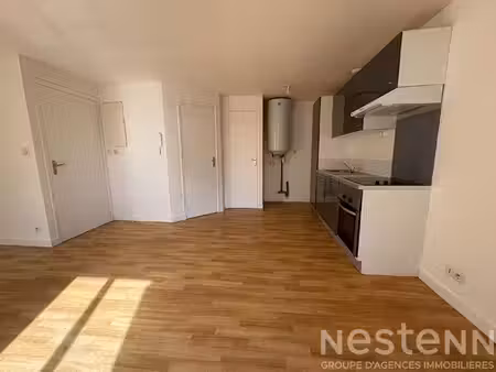 à louer - studio lumineux de 24 m² proche du centre-ville d'auray
