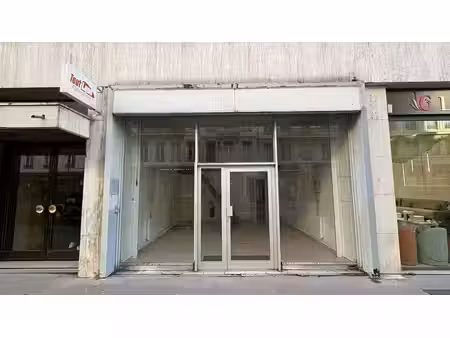 location commerce lyon 69002 57m²