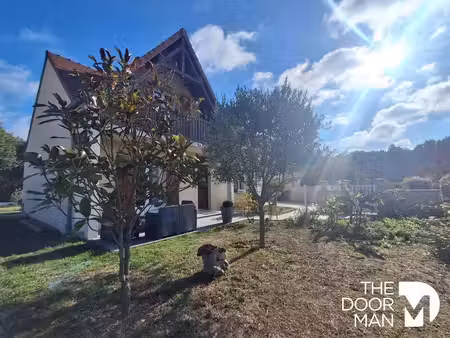 maison 28300