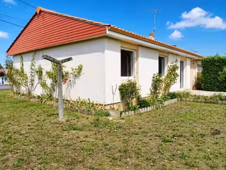 guitres (33230) – maison de plain-pied de 61 m² au calme  avec garage et jardin