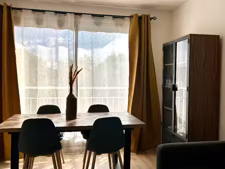 à louer ? bel appartement meublé 4 pièces de 62 m² avec balcon à fresnes !