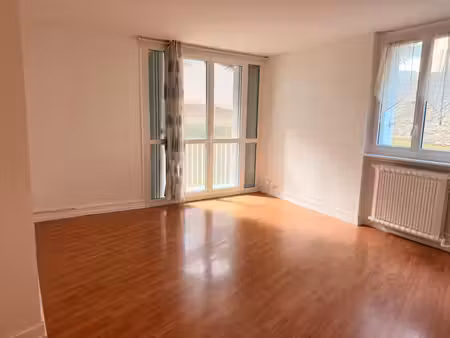 agréable 4 pièces de 71 m2 a louer meudon