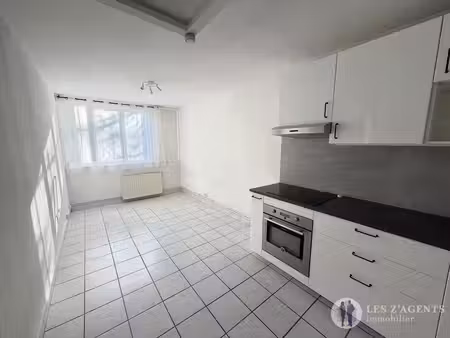 appartement 2 pièces 37.95 m2 - saint martin d'heres