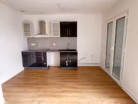 varennes sur seine - appartement de 69 m² avec terrasse privative ? 1er étage