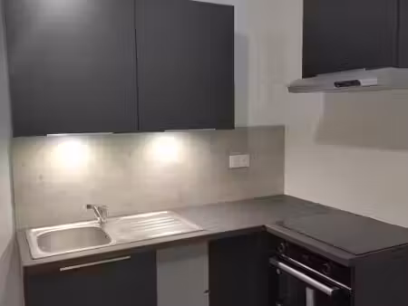 t2 avec balcon et garage à villefranche sur saone