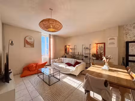 avenue foucaud  maison t6 de 200m² avec 5 chambres  1 bureau + 1 jardin clos !